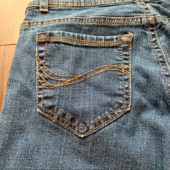 Charter Club Slim It Up Straight Leg Blue Jeans - Picture 7 of 7